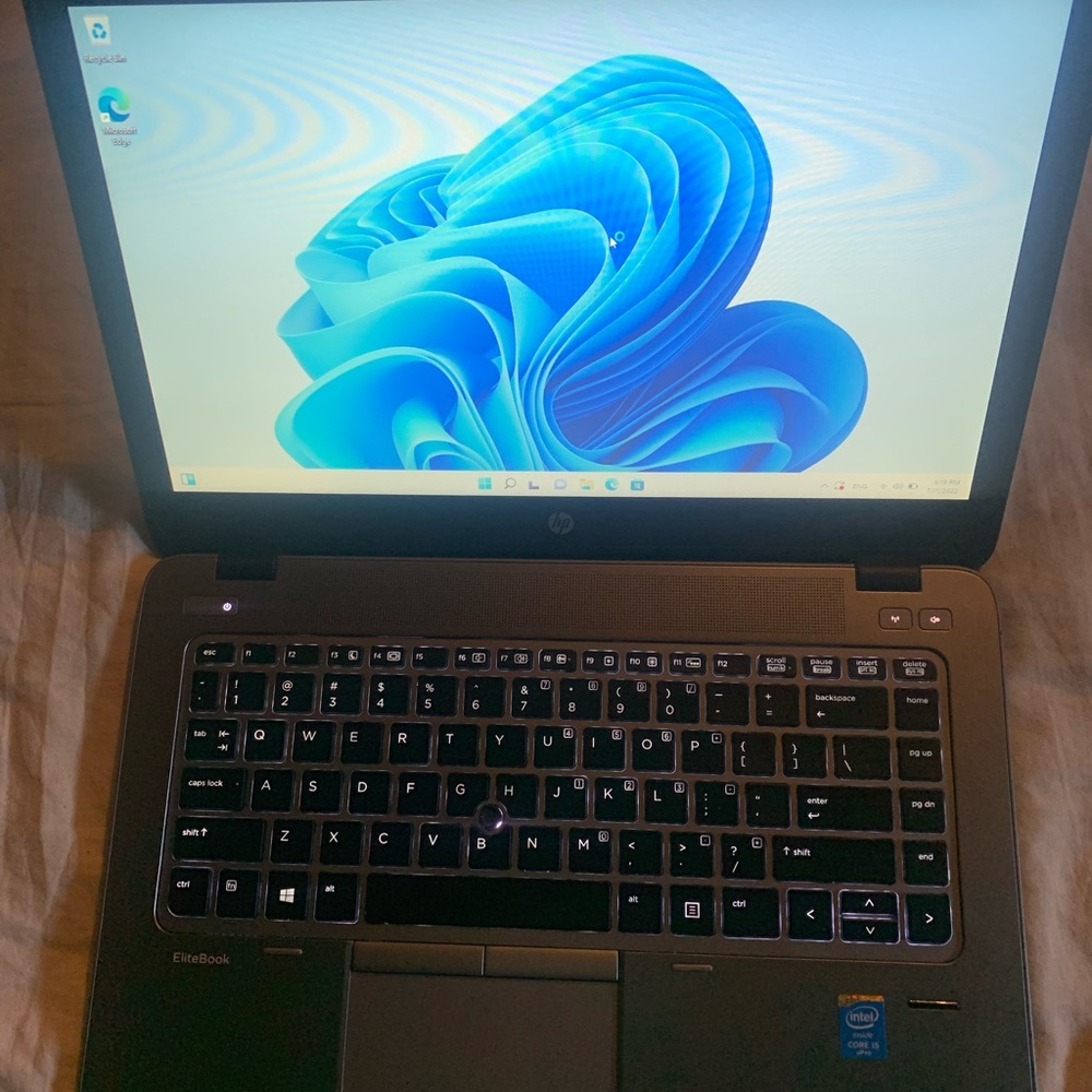 HP ELITEBOOK CORE i5 8 GB RAM